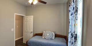 1102 Morehead Avenue Southeast 1102 Morehead Avenue Southeast Gallery 6