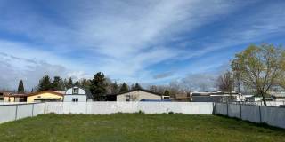 COME CHECK OUT THIS 3 BEDROOM 2 BATH Gallery 5