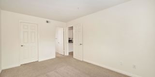 Elán Cardiff by the Sea Apartment Homes Gallery 25