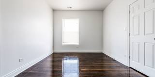 1030 E 47th St Gallery 7