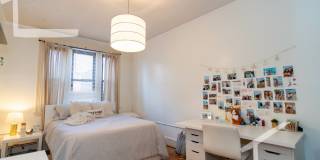 Massive Student Big Bed Near BU Campus w Ht & HW Included! Gallery 10