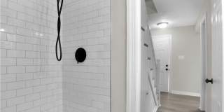 7 E Lewis Road Gallery 17