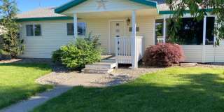Kennewick Location w/a Country Flare! Gallery 1