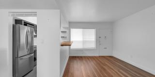 Lake Maitland Living | Mid-Century Charm Gallery 10