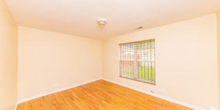 1509 N. Talman Gallery 1