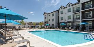 Avenida at Centerra Age 55+ Apartment Homes Gallery 28