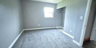 2506 Stratford Drive Gallery 12