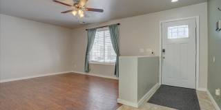 Updated 3bed/2bath on private culdesac in Thornton!! Gallery 4