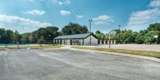 Lovely large updated 3 bed, 2 bath house w/ 2 living & 2 dining areas in Austins Colony Gallery 20