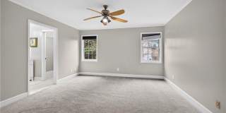 679 Anderson Walk Gallery 21