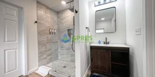 Furnished Elegant 3-Bedroom, 2.5 Bath Home with Hardwood Floors & Central A/C Gallery 34
