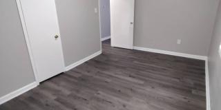 Newly Renovated 2 Bedroom / 1 Bathroom Home Available Now! Gallery 6