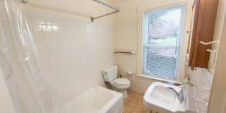 Charming and Sunlight 3BD, 1 BA in the Quaint DC Suburb of Mount Rainer, MD!!! Gallery 24