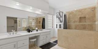 9750 E GELDING Drive Gallery 16