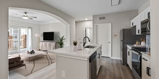 Windsor at Tryon Village Gallery 1