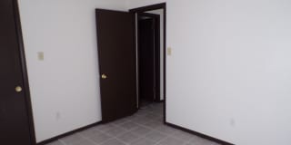 2 STORY TOWNHOUSE , CLOSE TO SHOPPING AND RESTAURANTS 2 STORY TOWNHOUSE , CLOSE TO SHOPPING AND RESTAURANTS Gallery 24