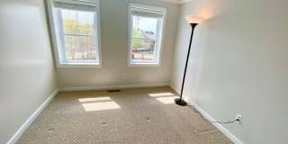 Charming 1BR with 1.5 Baths and Bonus Basement Room in the Heart of Ridgley’s Delight Gallery 10