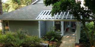 Popular Kirkwood Neighborhood! 3 bed, 2 bath, One Level Living!! Gallery 1