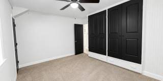 4821 24th Street Gallery 23