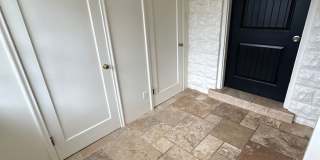 Charming basement apartment Gallery 3