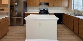 9202 ROQUEFORT Gallery 2