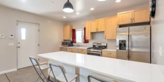 SFR Downtown-Clpose to 4th Avene Gallery 8