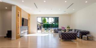 7714 Lasaine Avenue Gallery 29
