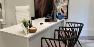 Avana Eldridge Gallery 47