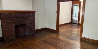 2902-2904 N High St Gallery 6