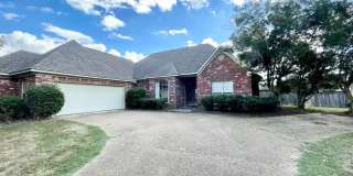 4 Bed 3.5 bath Home in Germantown School District for Rent!! Gallery 1