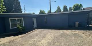 Available Now! One level 2 Bedroom and 2 Bath Home Gallery 1