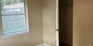 Must See! Renovated 3/2 Block Home Close To River! Water and Lawn Care Included Gallery 17