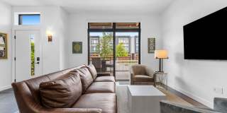 Luxury 3 Story Condo in Exclusive Titletown District Gallery 13