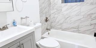 1638 West 18th Pl. Gallery 7