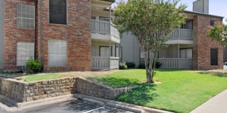 Crossroads at Arlington Apartments Gallery 23