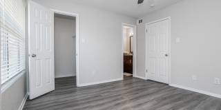 Oak Tree Village Gallery 12