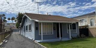 26205 Oak Street Gallery 1