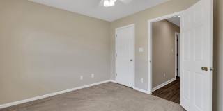 Spacious 4BR/2.5 Bath in the Jacksonville Commons Area Gallery 23