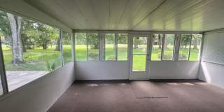 2 Bedroom 2 Bathroom Home on the Golf Course Gallery 9