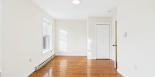 HUGE 3 BED 2 bath NEAR TEMPLE UNIVERSITY Available Now Gallery 25