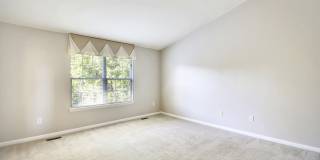 FENCED IN YARD!!!  Beautiful 4/3 UPDATED SF Home in Gaithersburg Gallery 39