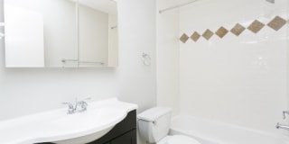 1190 Birch Apartments Gallery 26