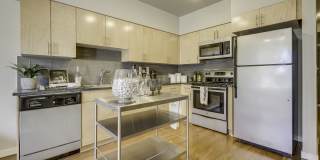 Queen Anne Collection Gallery 22
