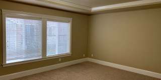 COMING SOON! GORGEOUS Townhome...  LOCATION , LOCATION near Peace Health Hospital Gallery 16