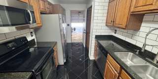 Upscale Mountain Side  2 Bed 2 Bath Townhome in El Paso perfectly located Gallery 27