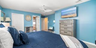 700 N Surrey Ave Gallery 23