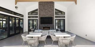 The Stately Queen Creek Gallery 43