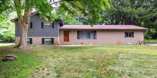 7580 Thornwood Street Gallery 1
