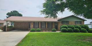 3 Bedroom, 3 Bath Gallery 1