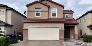 Great Location!! 4 Bedroom, 2.5 Bath, Formal Dining area, 2 Car Garage Gallery 1